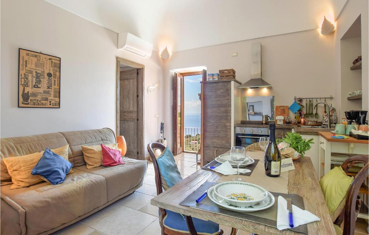 Cozy Apartment In Massa Lubrense Exteriér fotografie